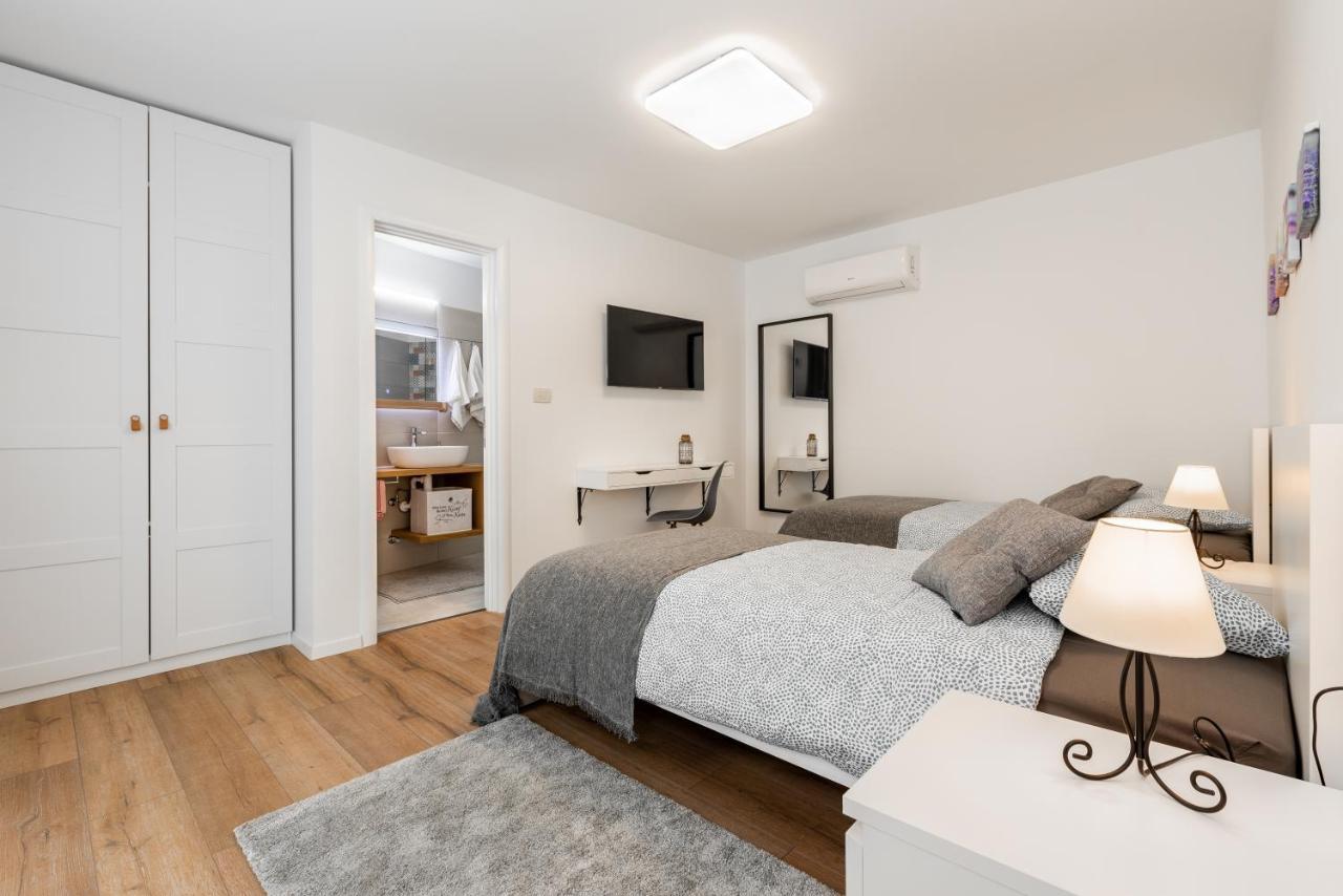 Accommodation Tri Murve Plomin Exterior foto